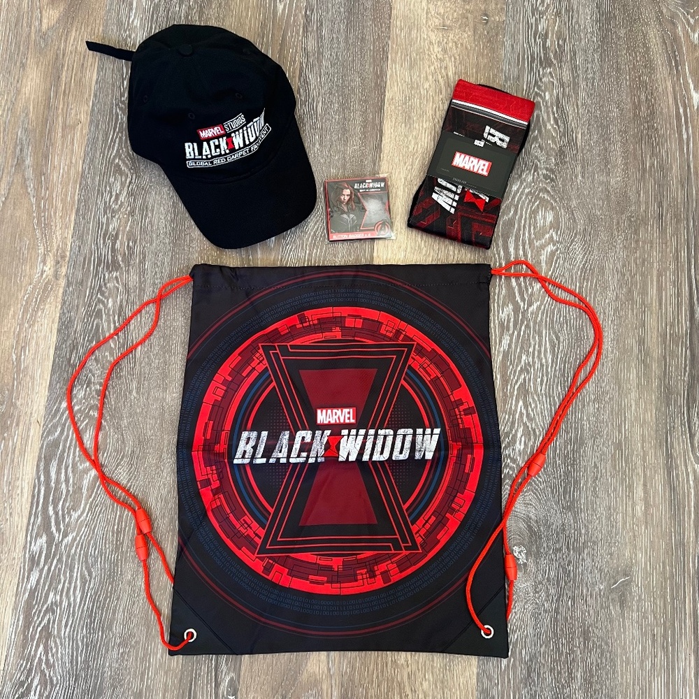 Marvel Black Widow Bundle